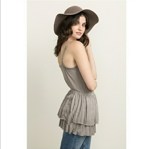 Mystree Double Ruffle Cami in size Medium - Picture 2 of 5